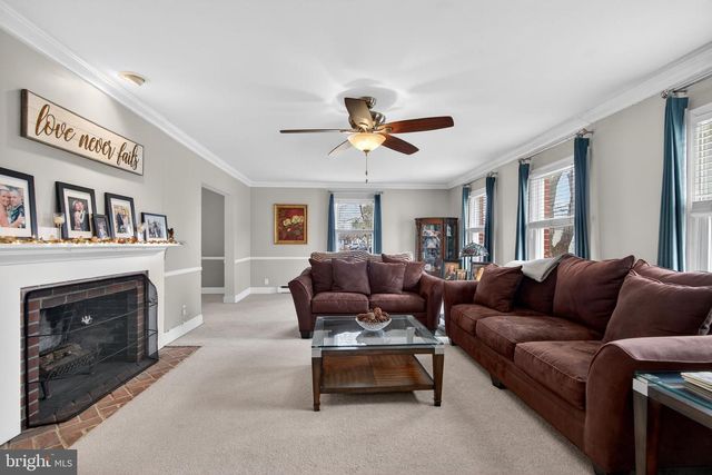 46 MAPLEWOOD AVE, Carneys Point, NJ 08069