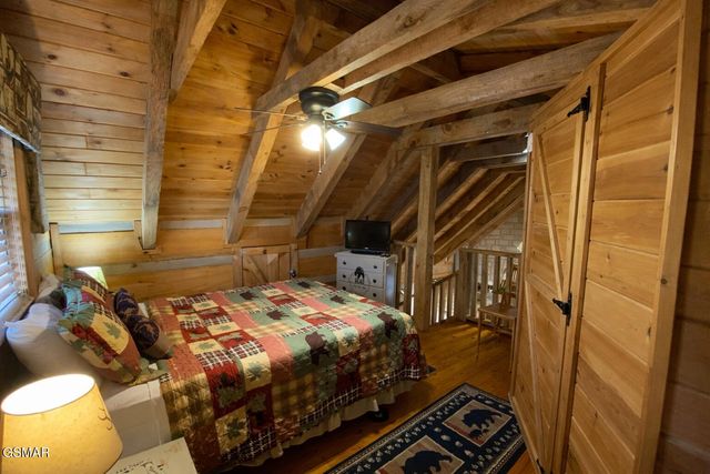 2039 Piney Overlook Lane, Sevierville, TN 37862