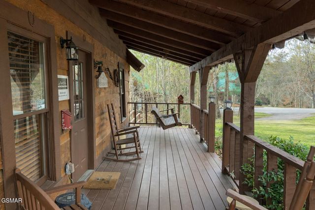 2039 Piney Overlook Lane, Sevierville, TN 37862