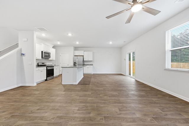 345 Lake Ridge Boulevard, Summerville, SC 29483