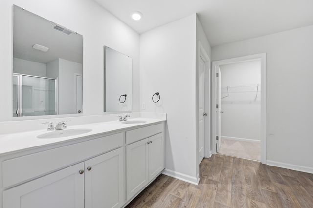 345 Lake Ridge Boulevard, Summerville, SC 29483