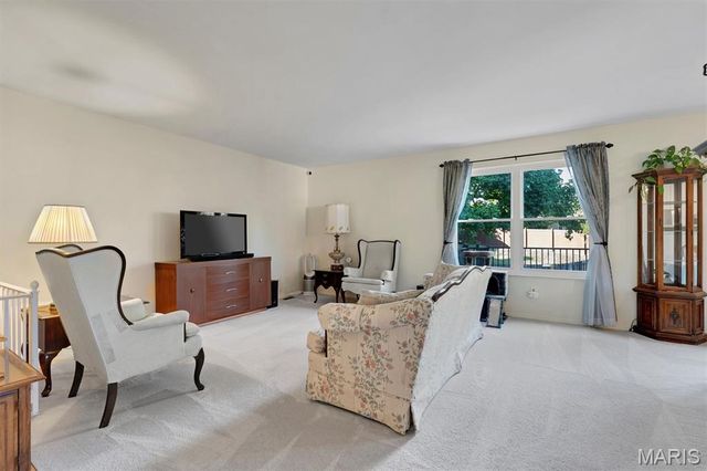12177 Rain Hollow Court, Maryland Heights, MO 63043