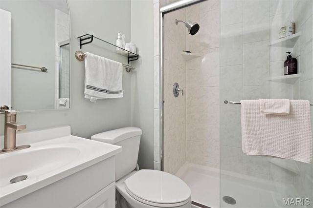 12177 Rain Hollow Court, Maryland Heights, MO 63043