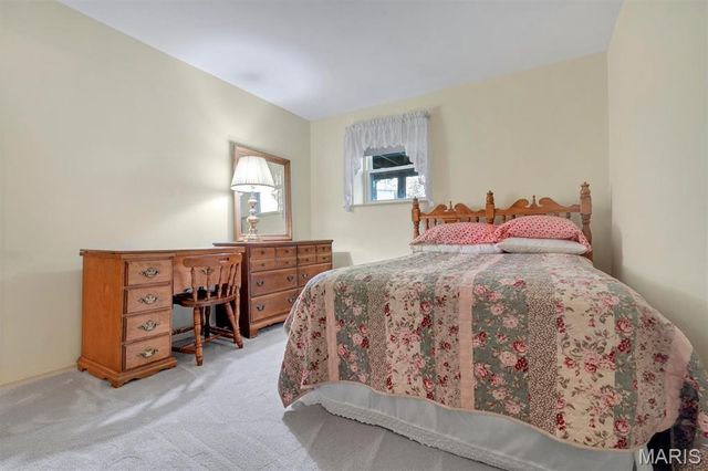 12177 Rain Hollow Court, Maryland Heights, MO 63043