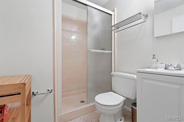 12177 Rain Hollow Court, Maryland Heights, MO 63043