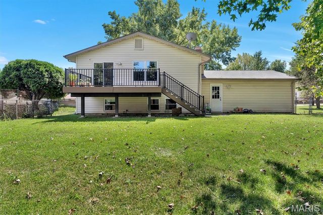 12177 Rain Hollow Court, Maryland Heights, MO 63043