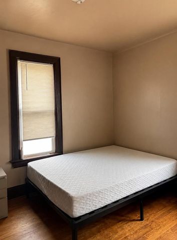 1219 W Clarke STREET, Milwaukee, WI 53206