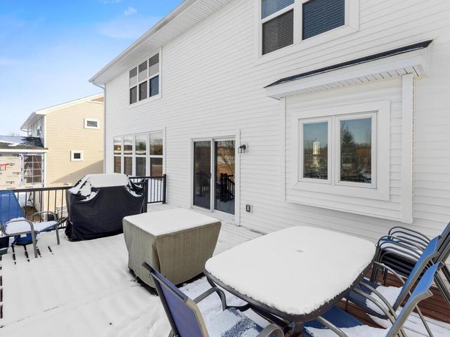 17602 62nd Avenue N, Maple Grove, MN 55311