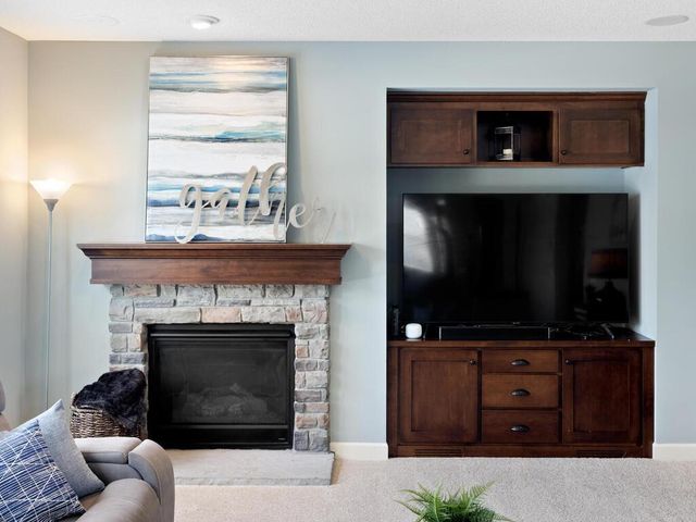 17602 62nd Avenue N, Maple Grove, MN 55311