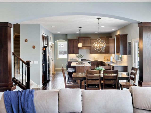 17602 62nd Avenue N, Maple Grove, MN 55311