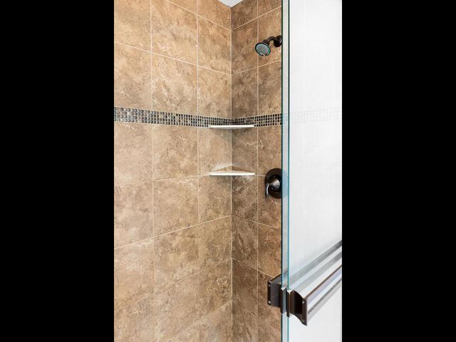 17602 62nd Avenue N, Maple Grove, MN 55311