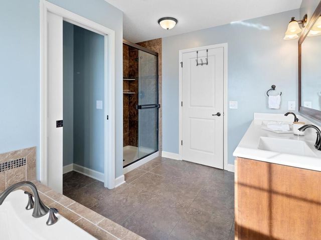 17602 62nd Avenue N, Maple Grove, MN 55311