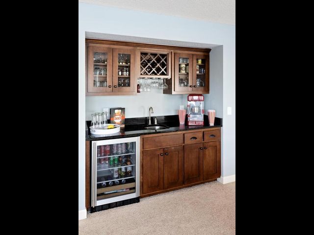 17602 62nd Avenue N, Maple Grove, MN 55311