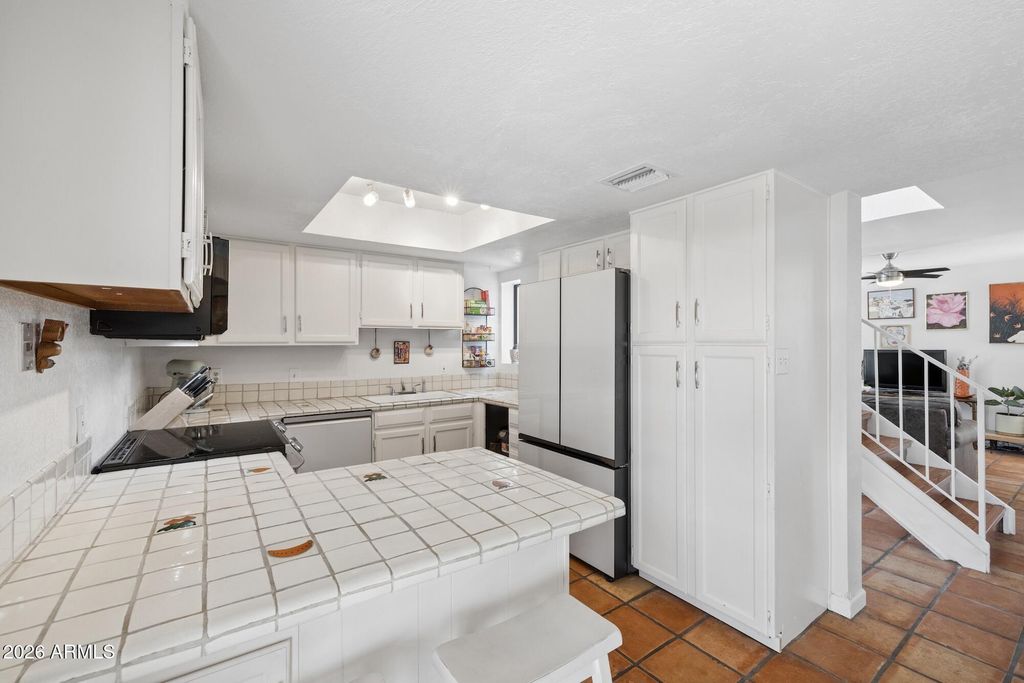 2 W GEORGIA Avenue 7, Phoenix, AZ 85013 — photo 3