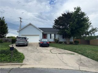2603 Bingham Court, High Point, NC 27265