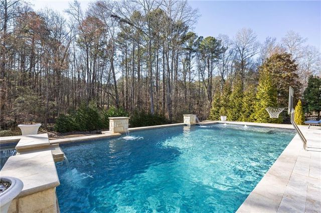 2127 Hollowbrooke Way NW, Acworth, GA 30101