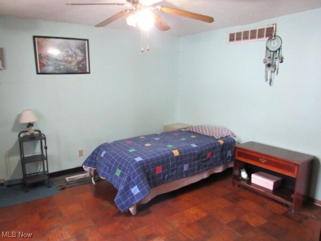 5211 Hecock Avenue, Lorain, OH 44055