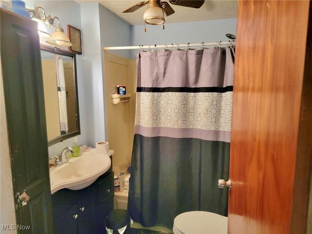 5211 Hecock Avenue, Lorain, OH 44055