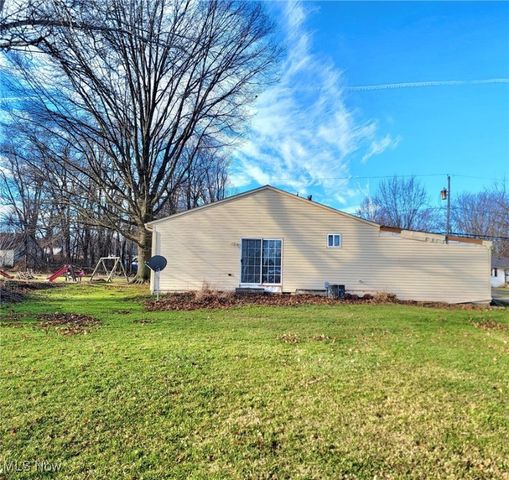 5211 Hecock Avenue, Lorain, OH 44055