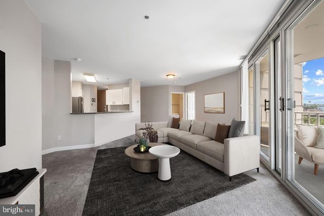 100 HARBORVIEW DR #212, Baltimore, MD 21230