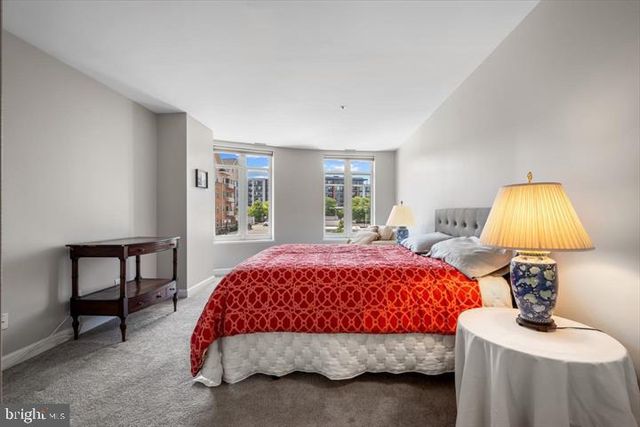 100 HARBORVIEW DR #212, Baltimore, MD 21230