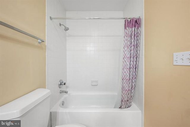 100 HARBORVIEW DR #212, Baltimore, MD 21230