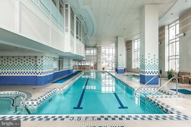 100 HARBORVIEW DR #212, Baltimore, MD 21230