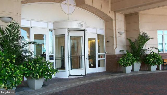 100 HARBORVIEW DR #212, Baltimore, MD 21230