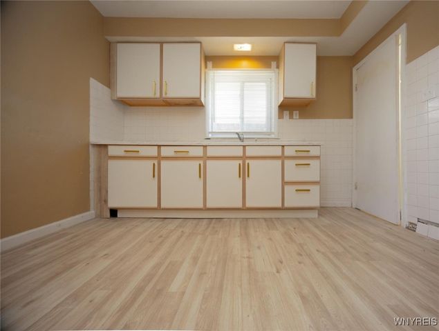 1126 La Salle Avenue, Niagara Falls, NY 14301