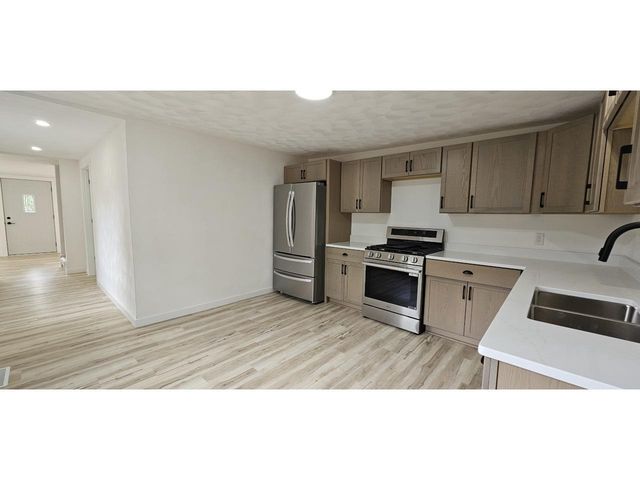 831 Harrison Avenue, Beloit, WI 53511