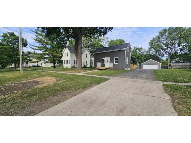 831 Harrison Avenue, Beloit, WI 53511