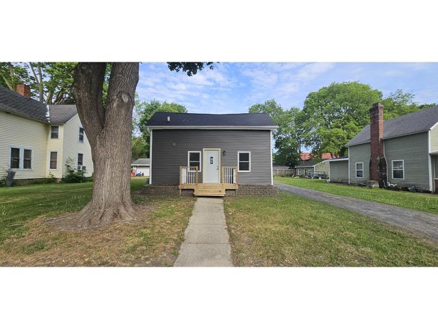 831 Harrison Avenue, Beloit, WI 53511