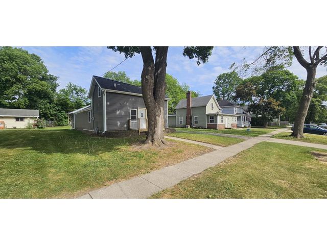 831 Harrison Avenue, Beloit, WI 53511