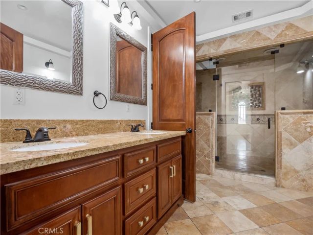 8542 11th, Downey, CA 90241