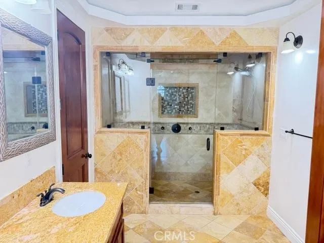8542 11th, Downey, CA 90241