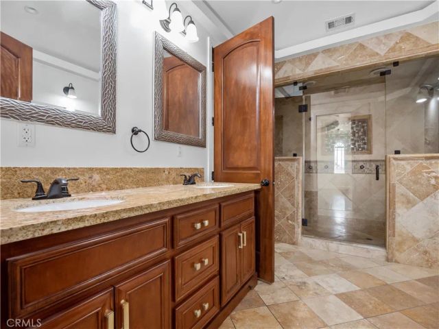8542 11th, Downey, CA 90241
