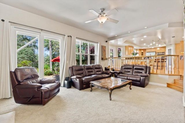 3720 Four Springs Dr, Rescue, CA 95672