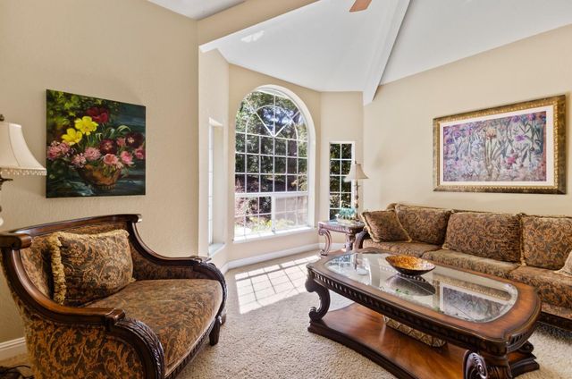 3720 Four Springs Dr, Rescue, CA 95672