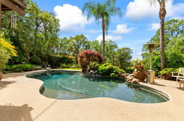 3720 Four Springs Dr, Rescue, CA 95672