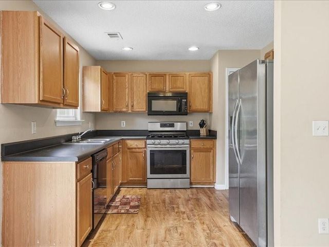 191 Longview Drive, Powder Springs, GA 30127