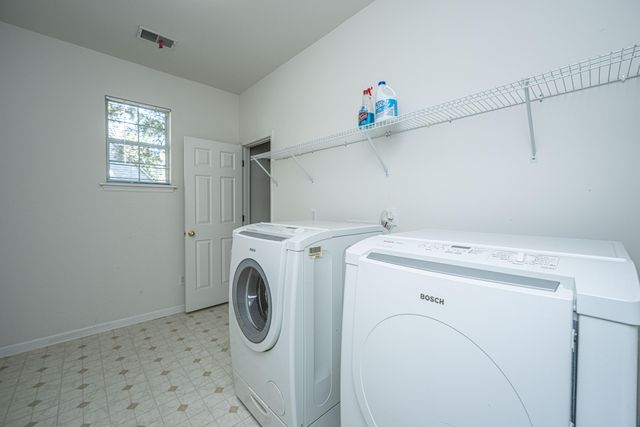 8708 Chamblee Court, North Charleston, SC 29420