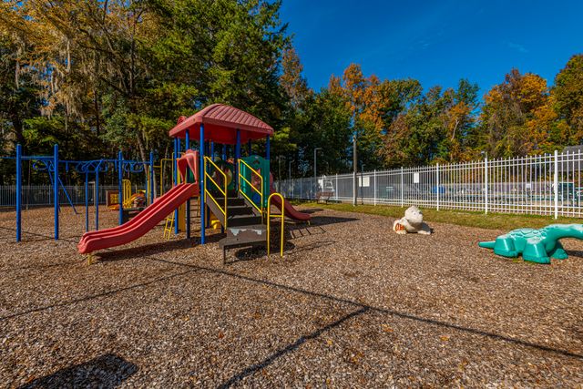 8708 Chamblee Court, North Charleston, SC 29420