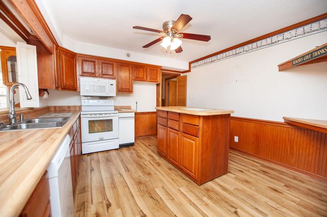 490 Hickory Nut Road, Inman, SC 29349