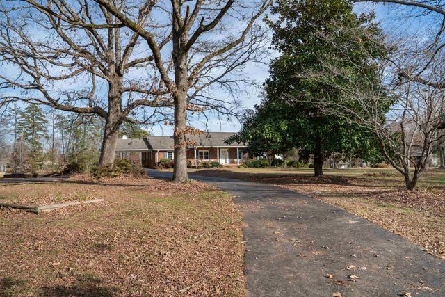 490 Hickory Nut Road, Inman, SC 29349