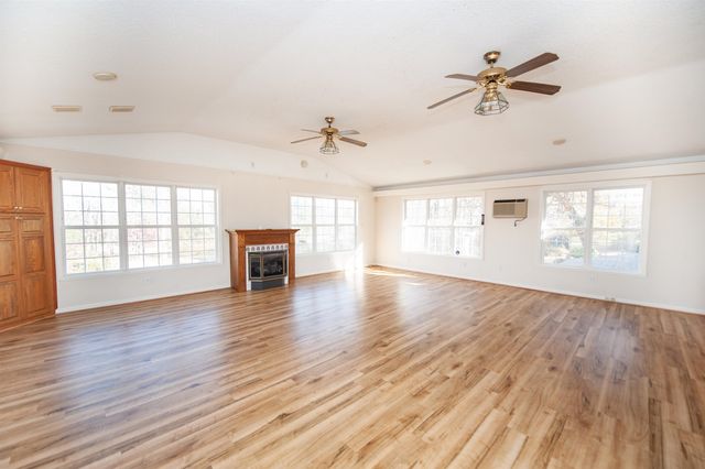 490 Hickory Nut Road, Inman, SC 29349