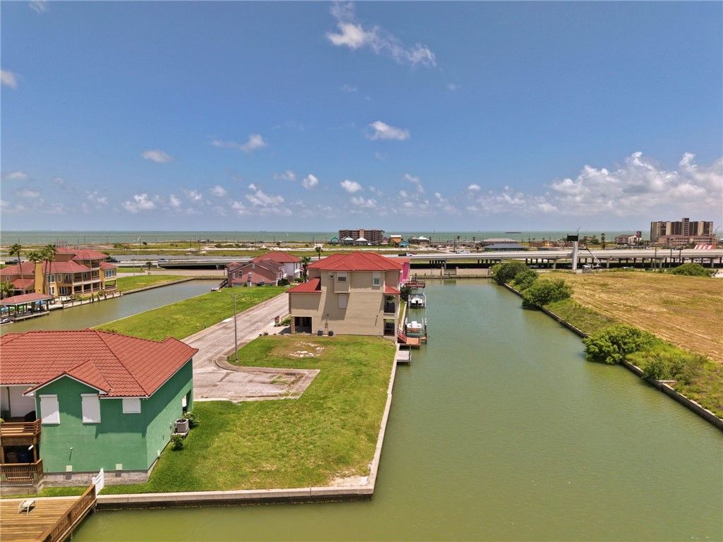 737 Schooner Harbor, Corpus Christi, TX 78402 — exterior