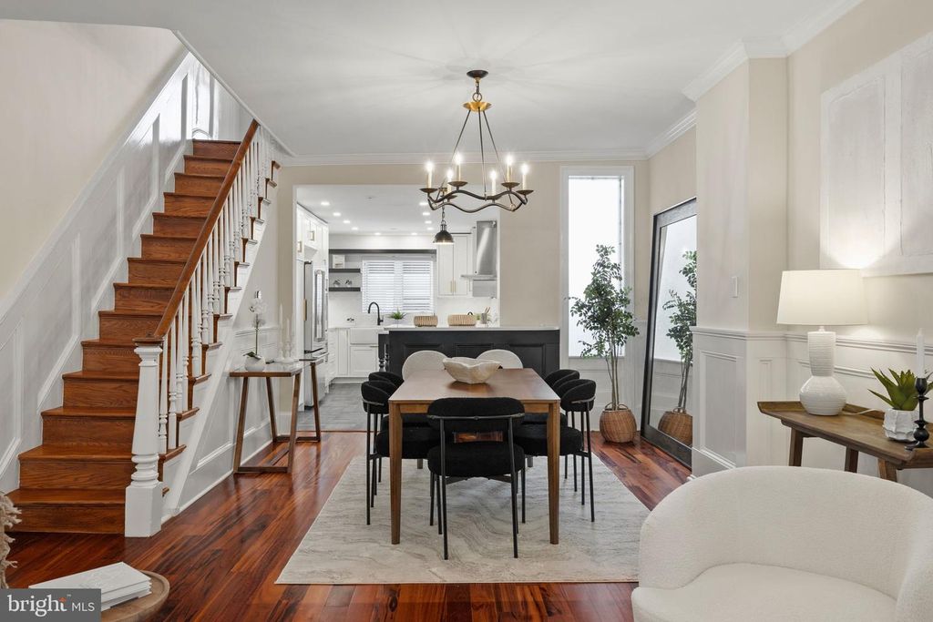 2207 PINE ST, PHILADELPHIA, PA 19103 — photo 2