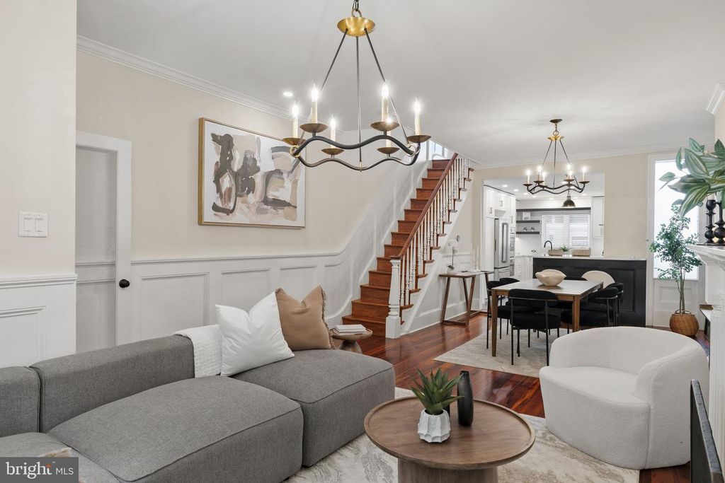 2207 PINE ST, PHILADELPHIA, PA 19103 — photo 3