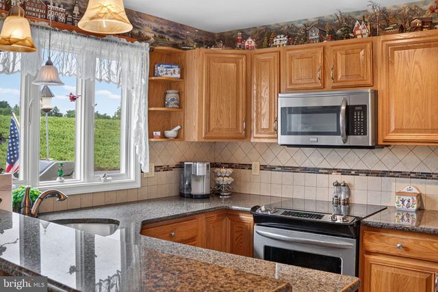 259 RIDINGS CIR, Macungie, PA 18062