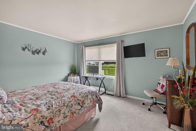 259 RIDINGS CIR, Macungie, PA 18062